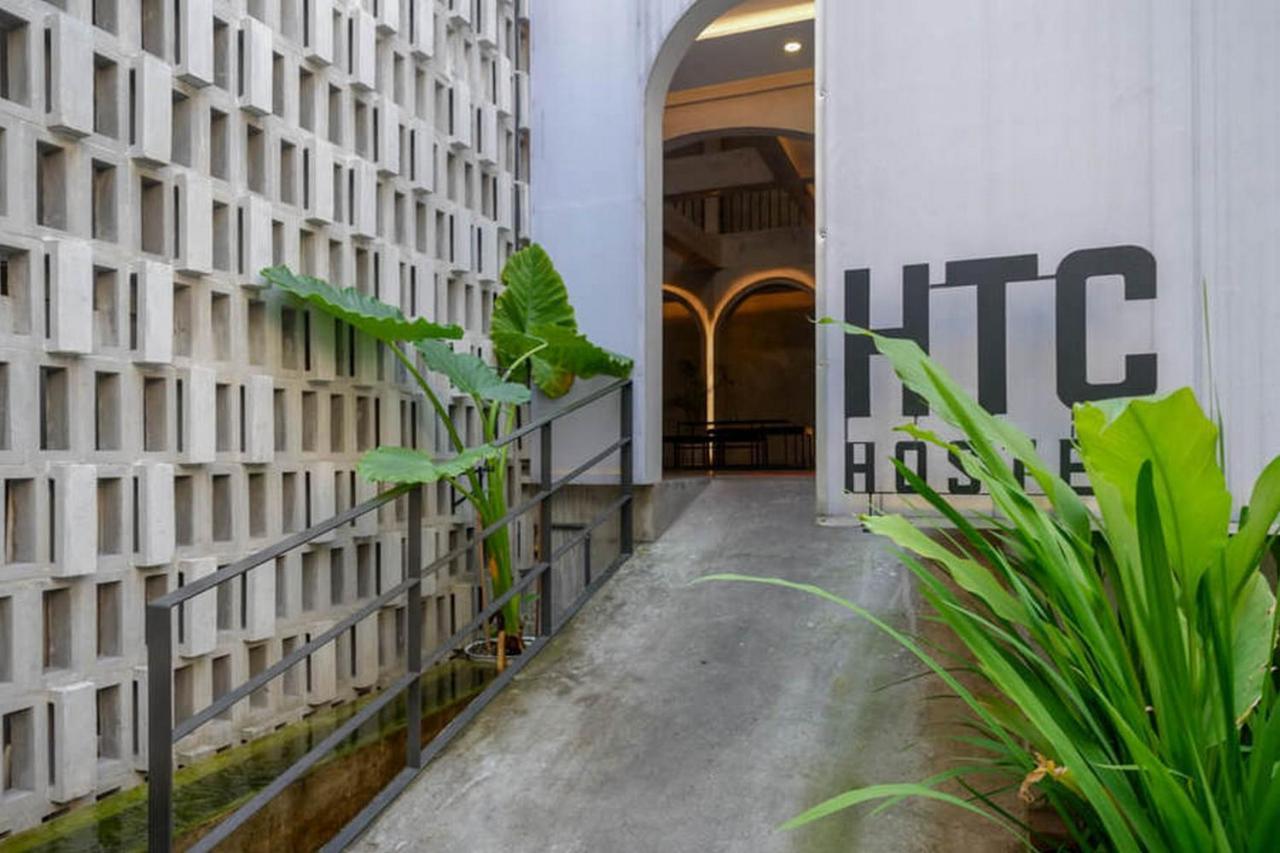 RedDoorz Plus near Kawasan Sam Poo Kong Semarang Bagian luar foto